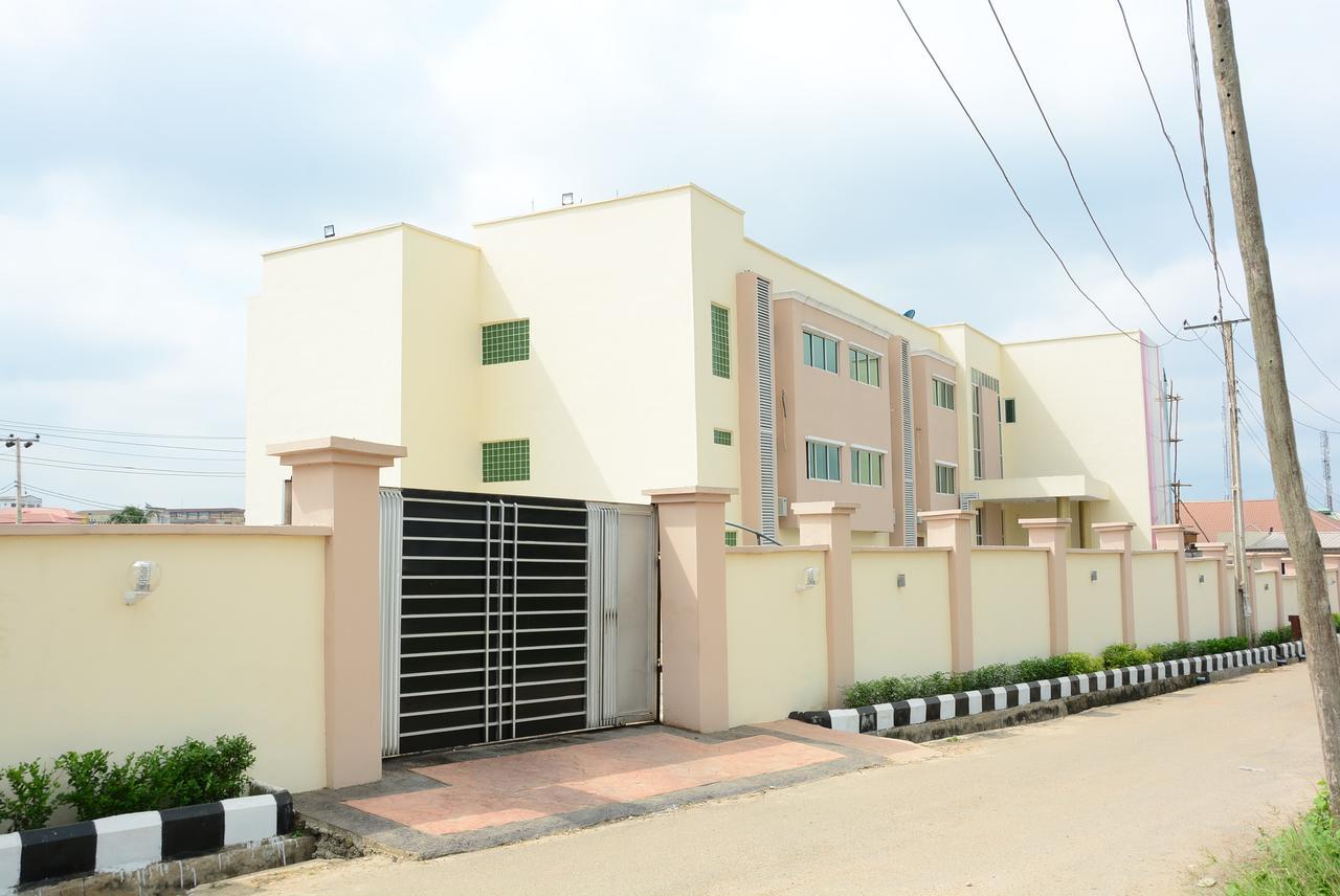 Fawzy Hotel Ibadan Exterior photo