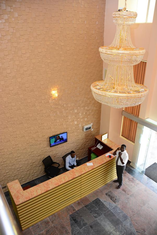 Fawzy Hotel Ibadan Exterior photo