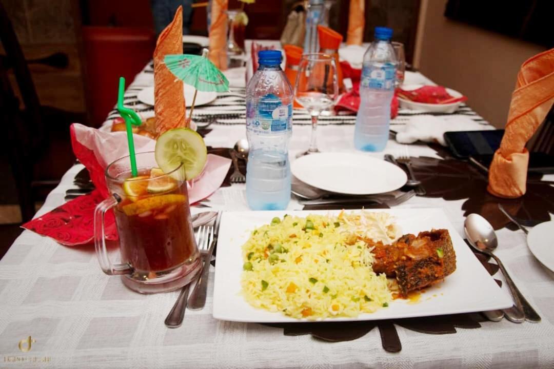 Fawzy Hotel Ibadan Exterior photo
